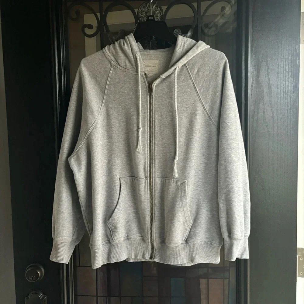 American Eagle zip up hoodie
